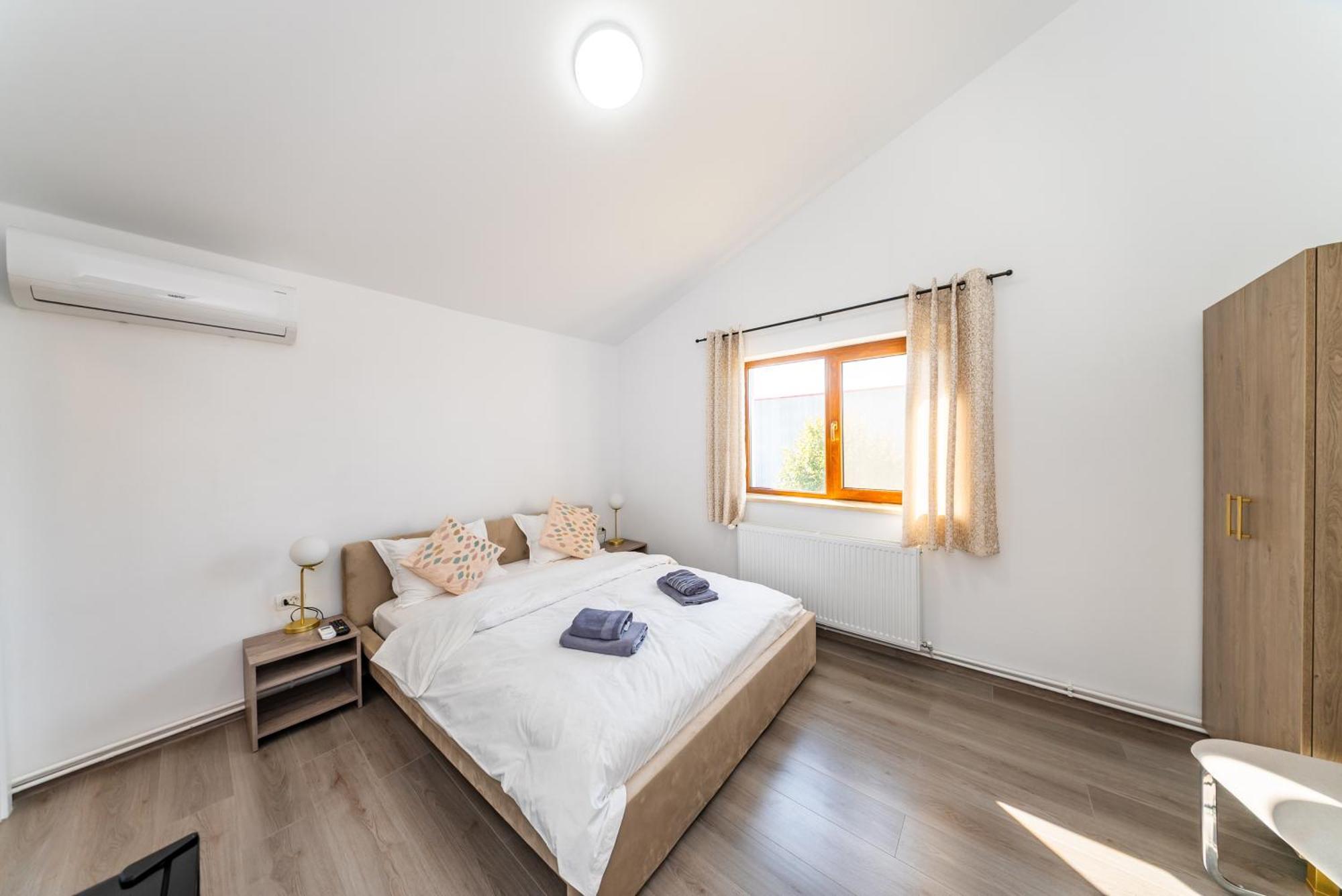 La Casa Blanca Apartment Vladimirescu ภายนอก รูปภาพ