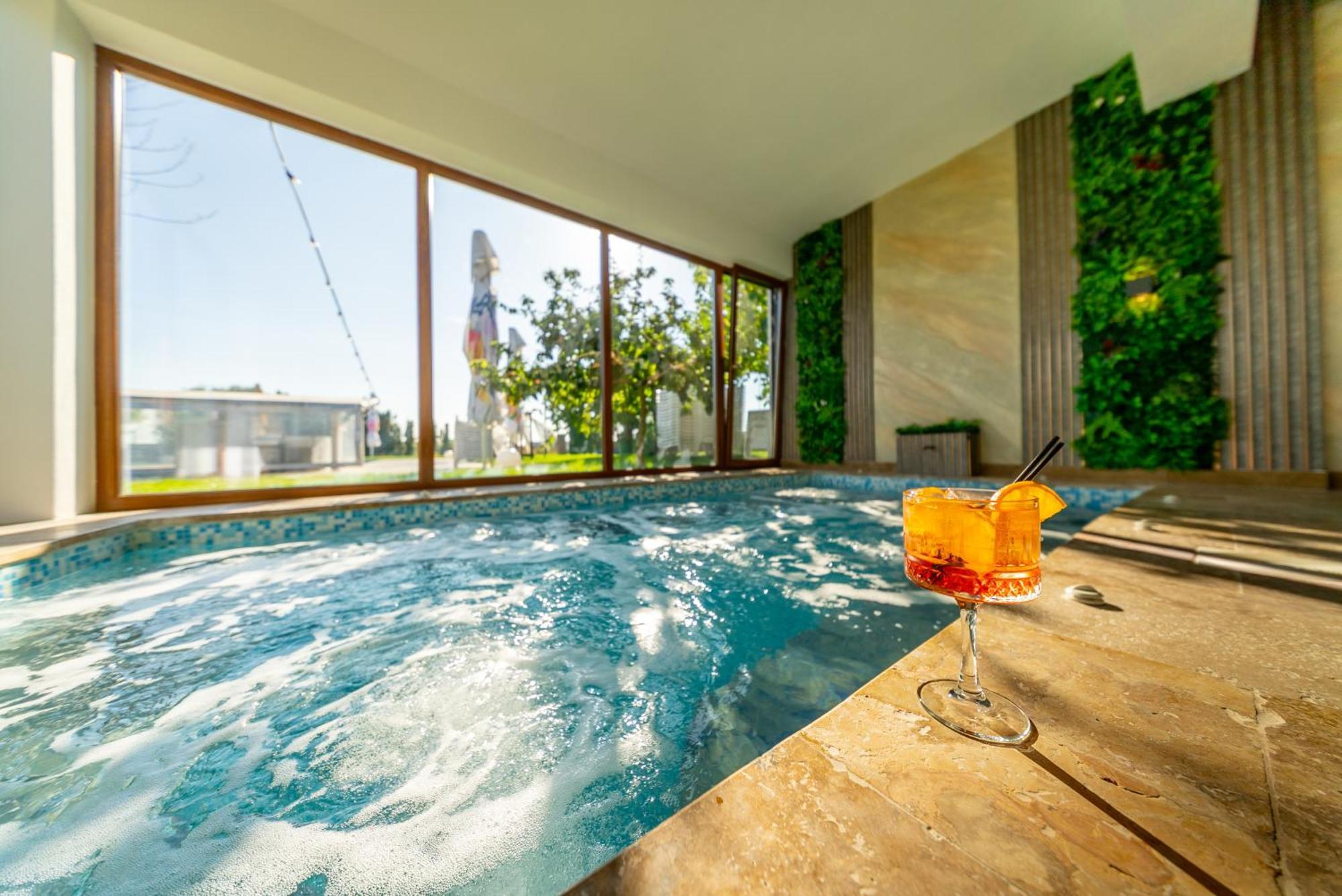 La Casa Blanca Apartment Vladimirescu ภายนอก รูปภาพ